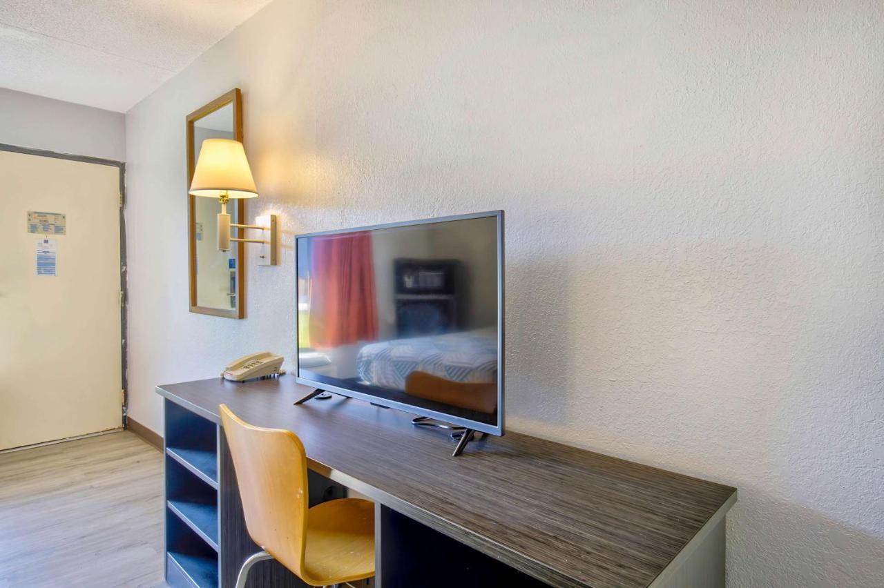 Motel 6-Ashland, Va Eksteriør billede